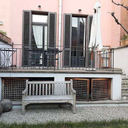 Casa Mari - Free Secure Parking, Breakfast, Private Bathroom, Wifi, Garden, Aircon, 3 Min Walk To Metro And Train Station Milán Exterior foto