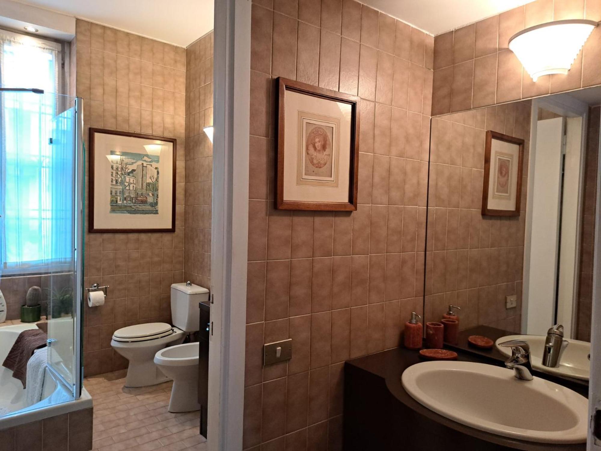 Casa Mari - Free Secure Parking, Breakfast, Private Bathroom, Wifi, Garden, Aircon, 3 Min Walk To Metro And Train Station Milán Exterior foto
